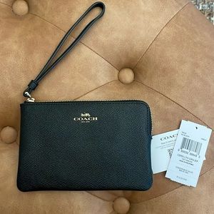 NWT coach wristlet